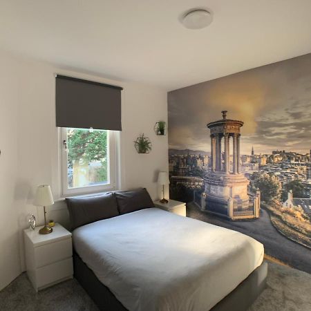 Maria- Bright And Modern City Center Apartment . エディンバラ エクステリア 写真