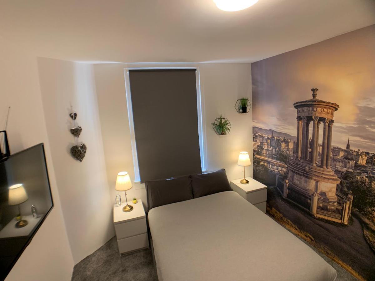 Maria- Bright And Modern City Center Apartment . エディンバラ エクステリア 写真