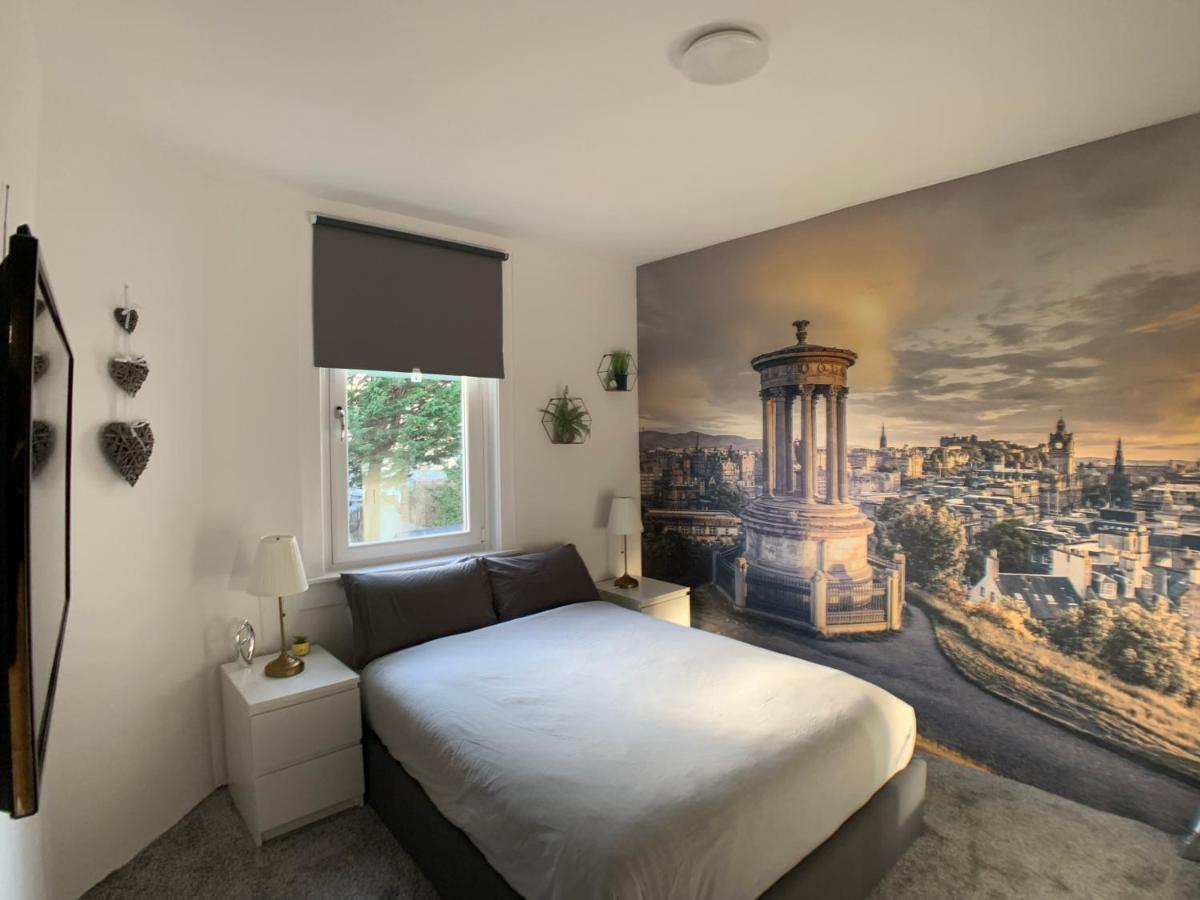 Maria- Bright And Modern City Center Apartment . エディンバラ エクステリア 写真
