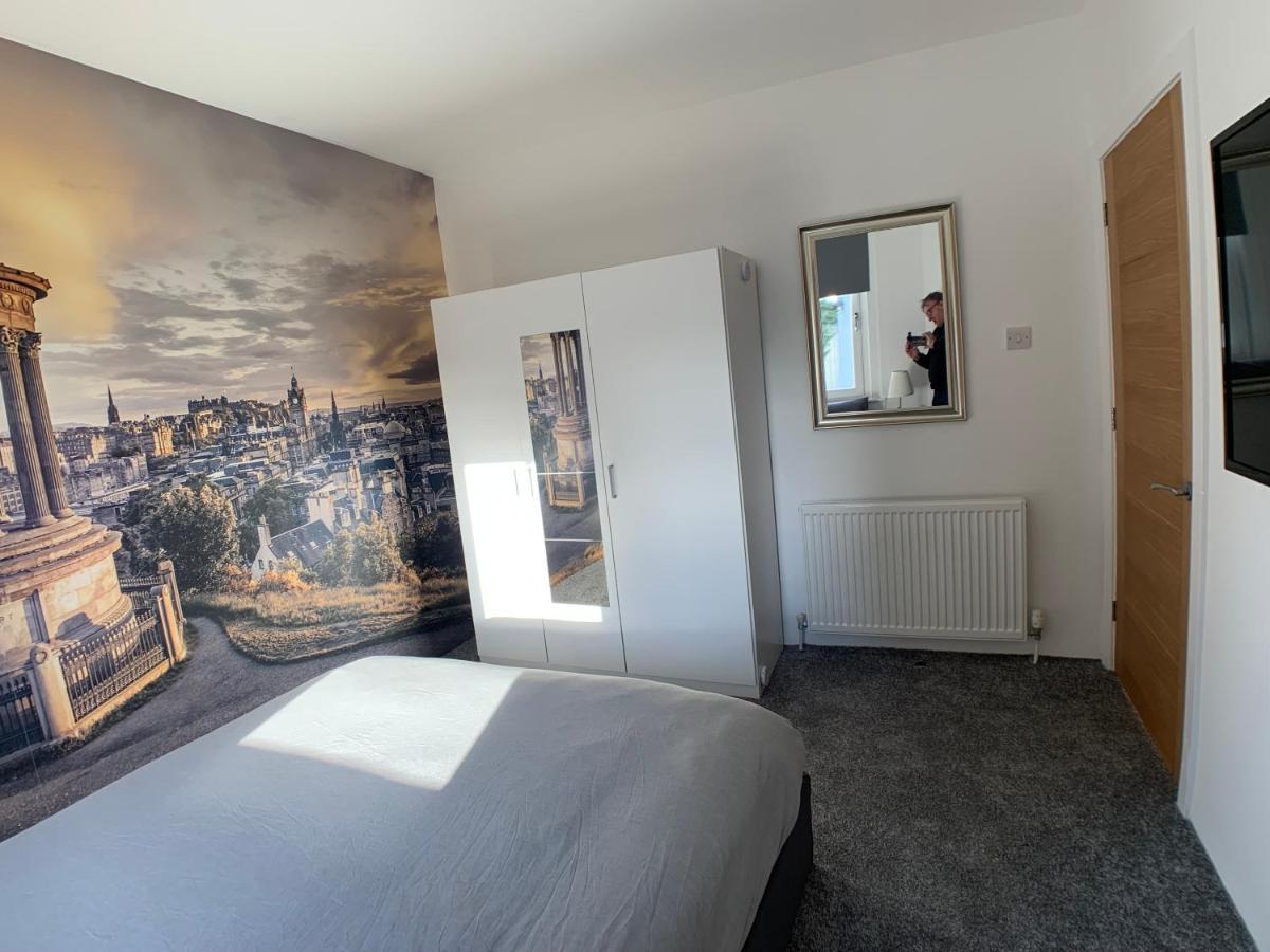 Maria- Bright And Modern City Center Apartment . エディンバラ エクステリア 写真